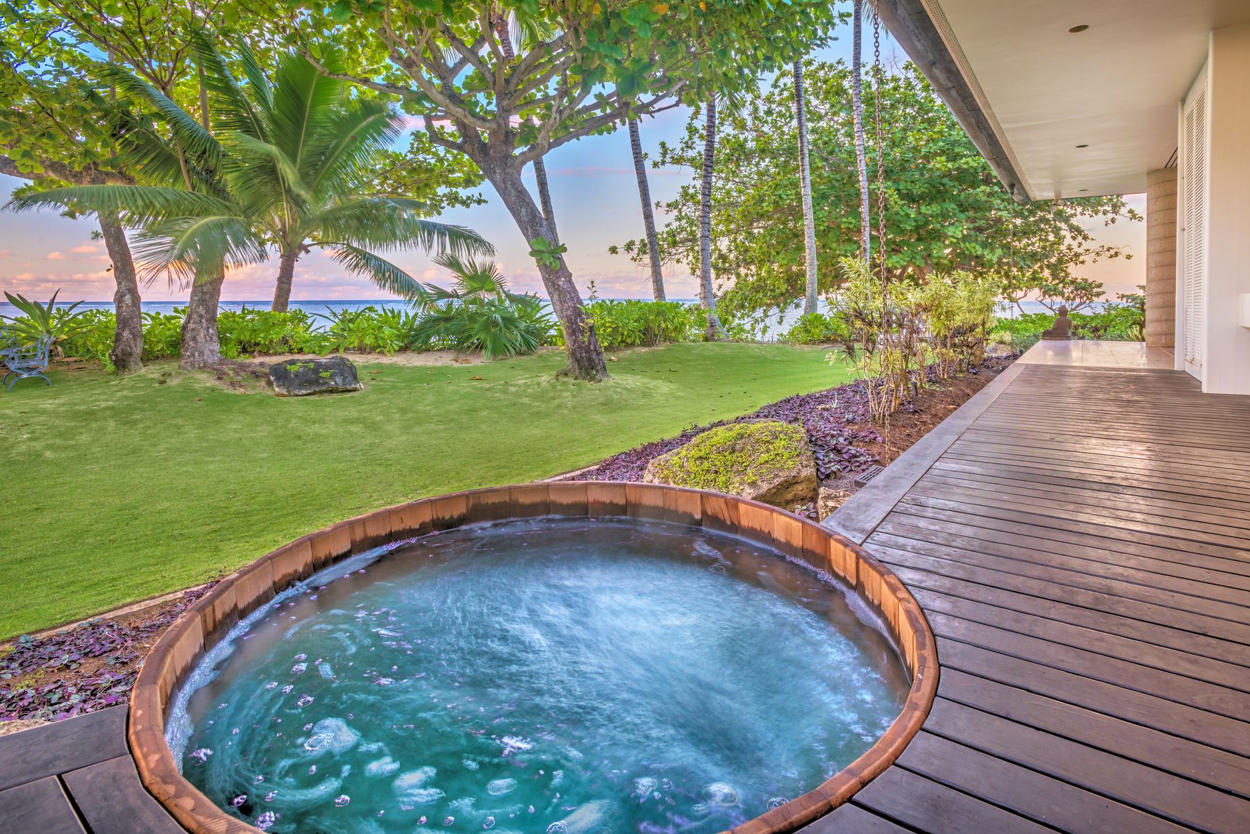 Anini Beach House villa photo.