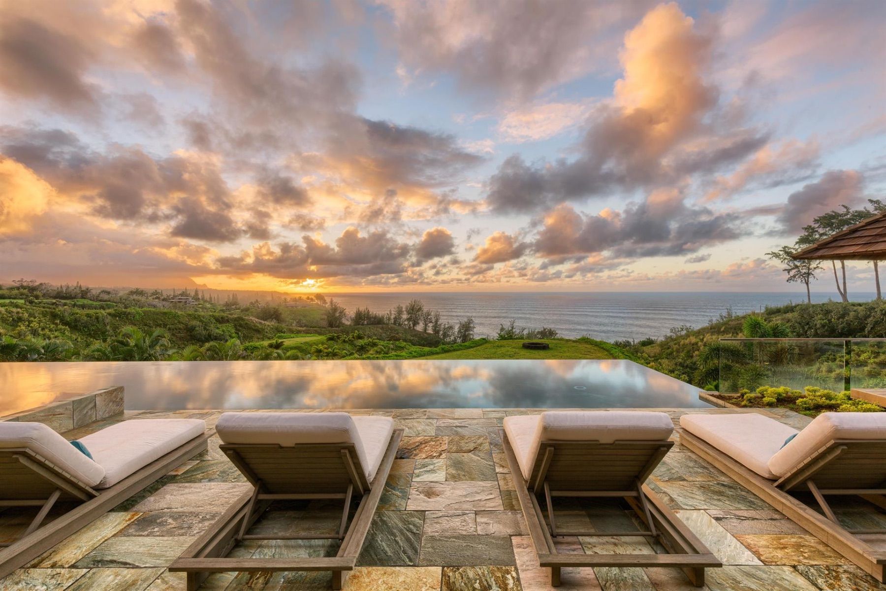 Secret Cove villa photo.