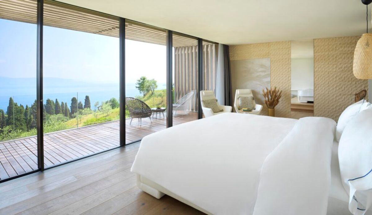 Landmark Penthouse villa photo.
