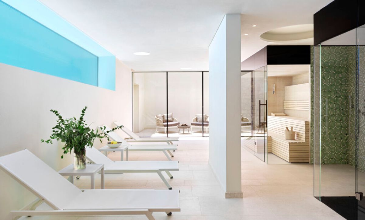 Landmark Penthouse villa photo.