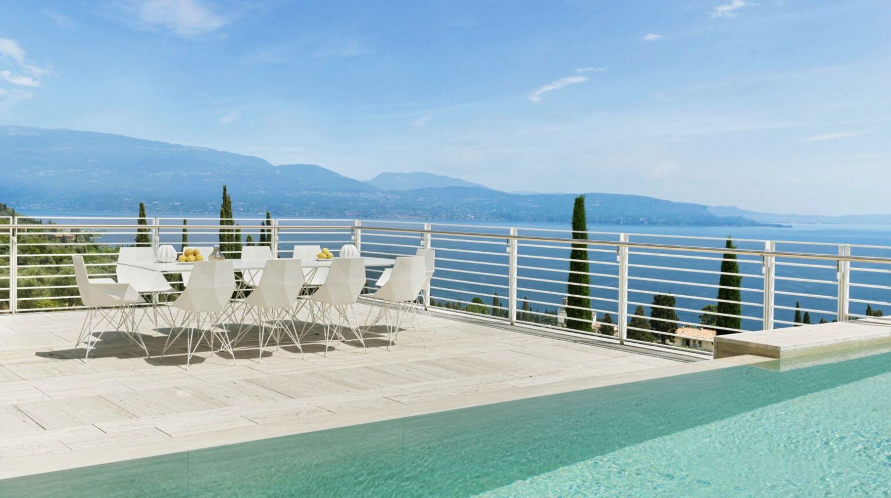 Villa Richard Meier villa photo.
