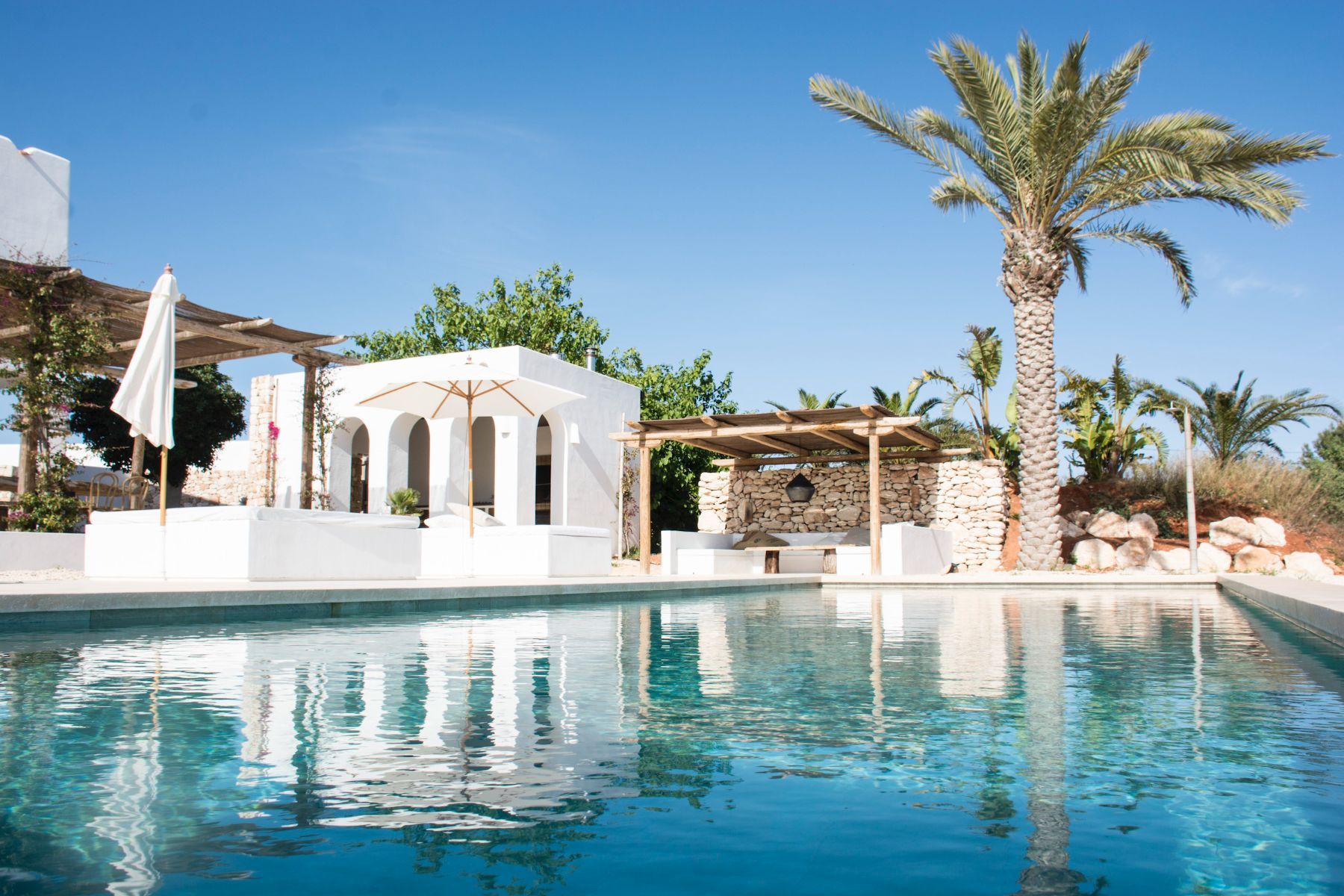 Paloma Blanca villa photo.
