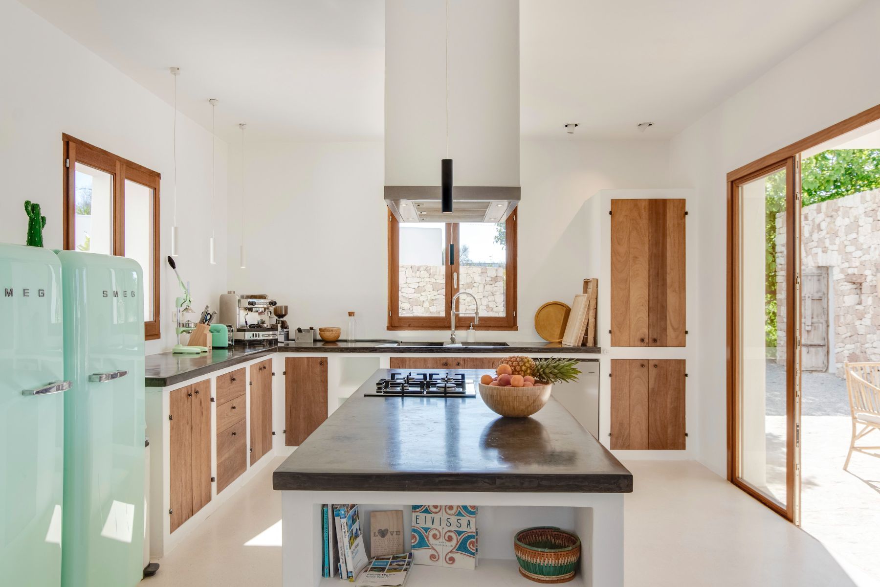 Paloma Blanca villa photo.
