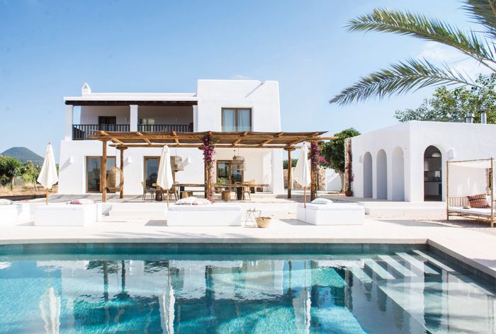 Paloma Blanca villa photo.