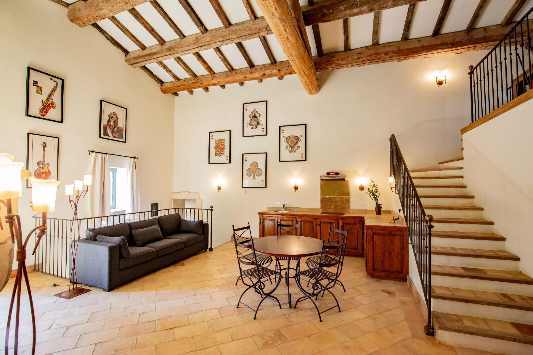 Chateau de Bonnieux villa photo.