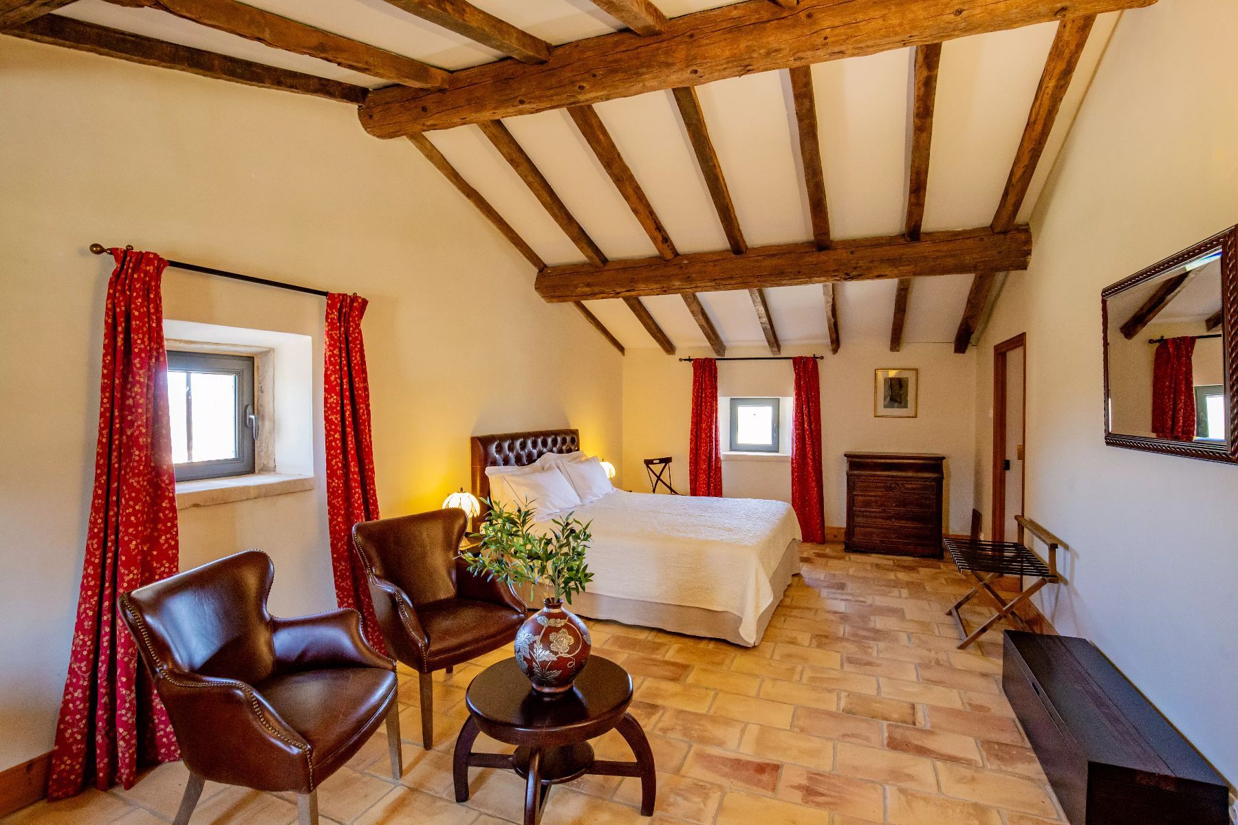 Chateau de Bonnieux villa photo.