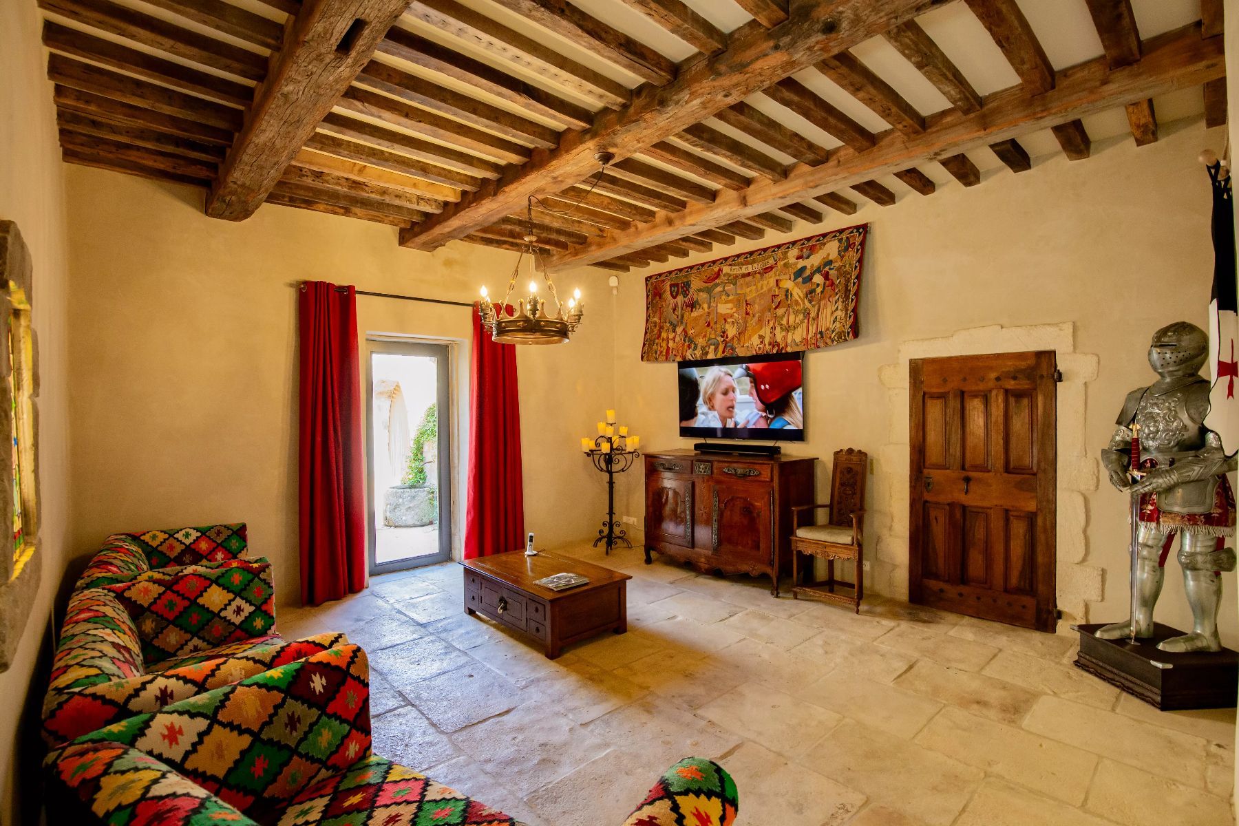 Chateau de Bonnieux villa photo.