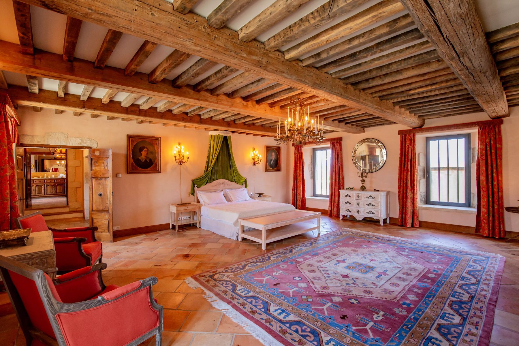 Chateau de Bonnieux villa photo.