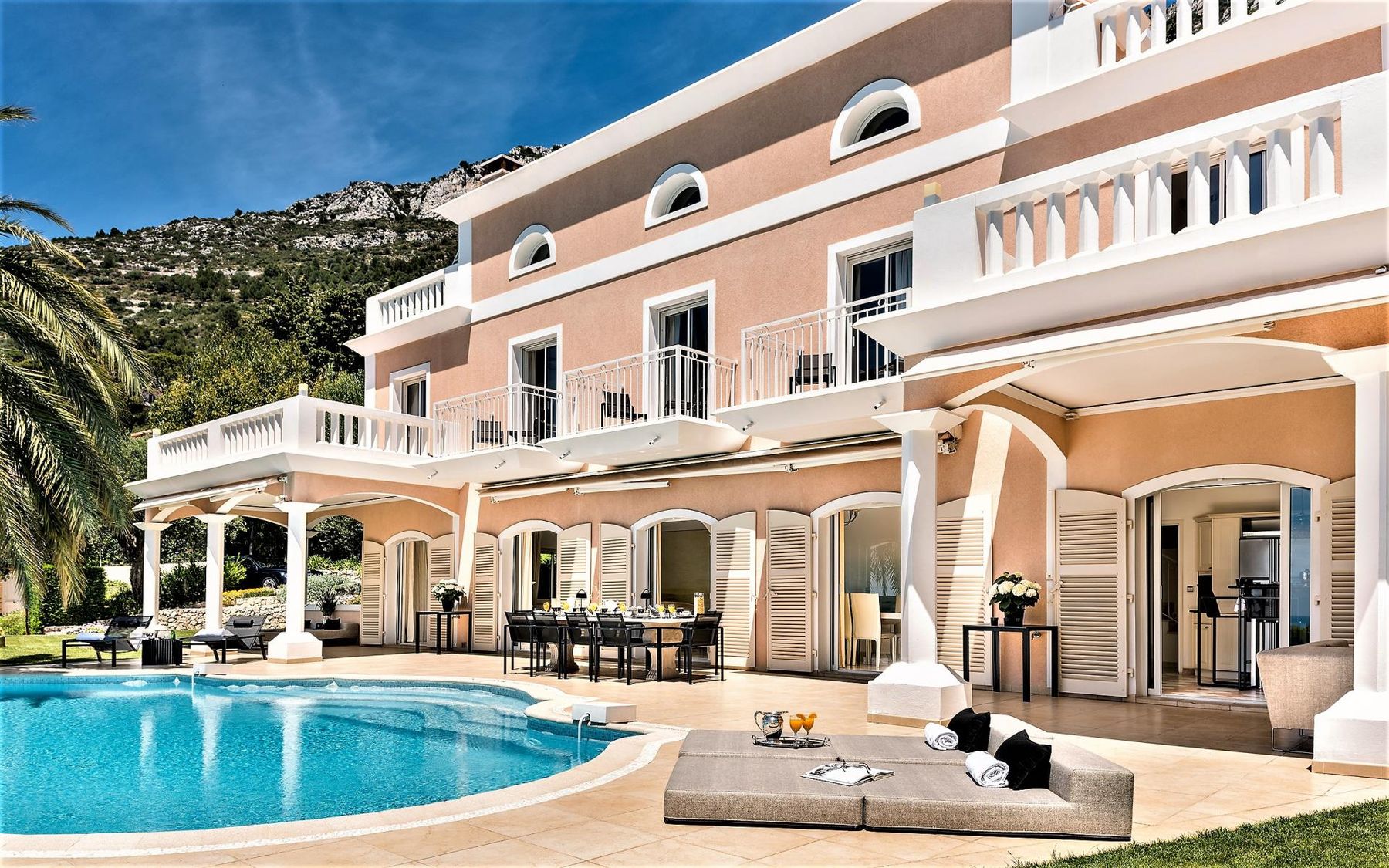 Monaco luxury villas