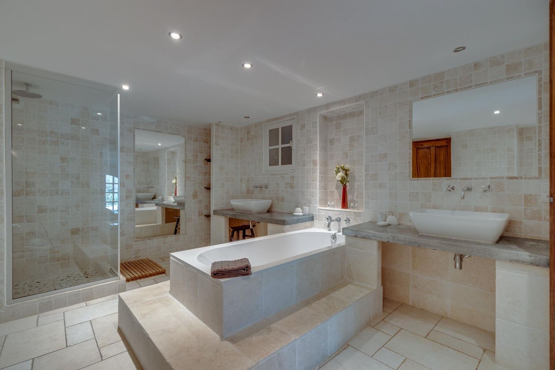 Bastide des Colombes villa photo.