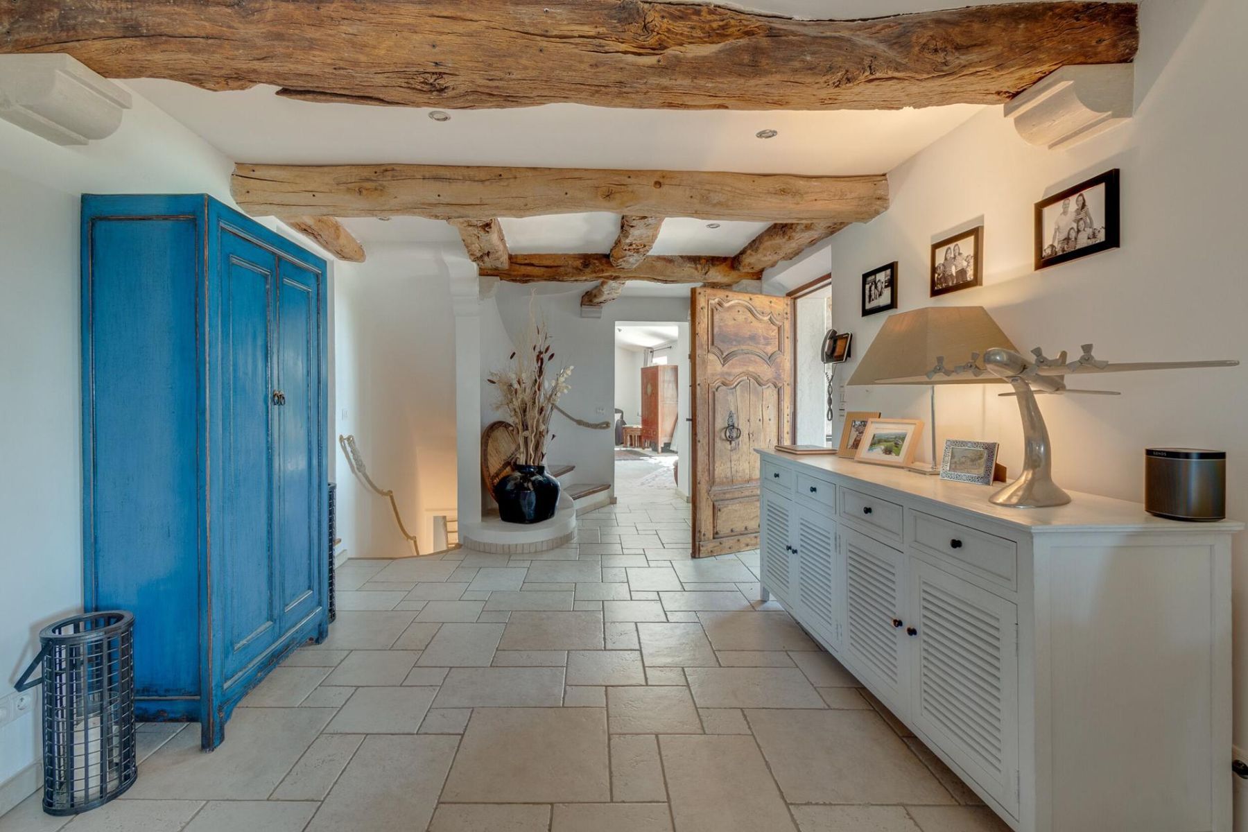 Bastide des Colombes villa photo.