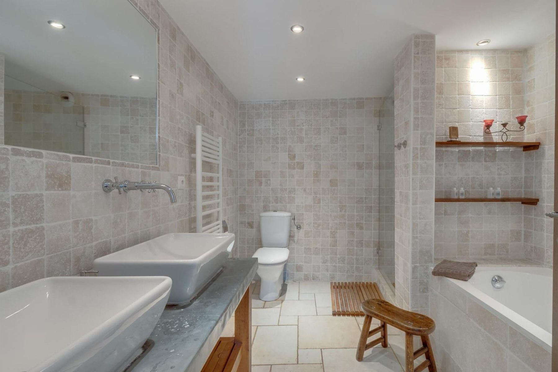 Bastide des Colombes villa photo.
