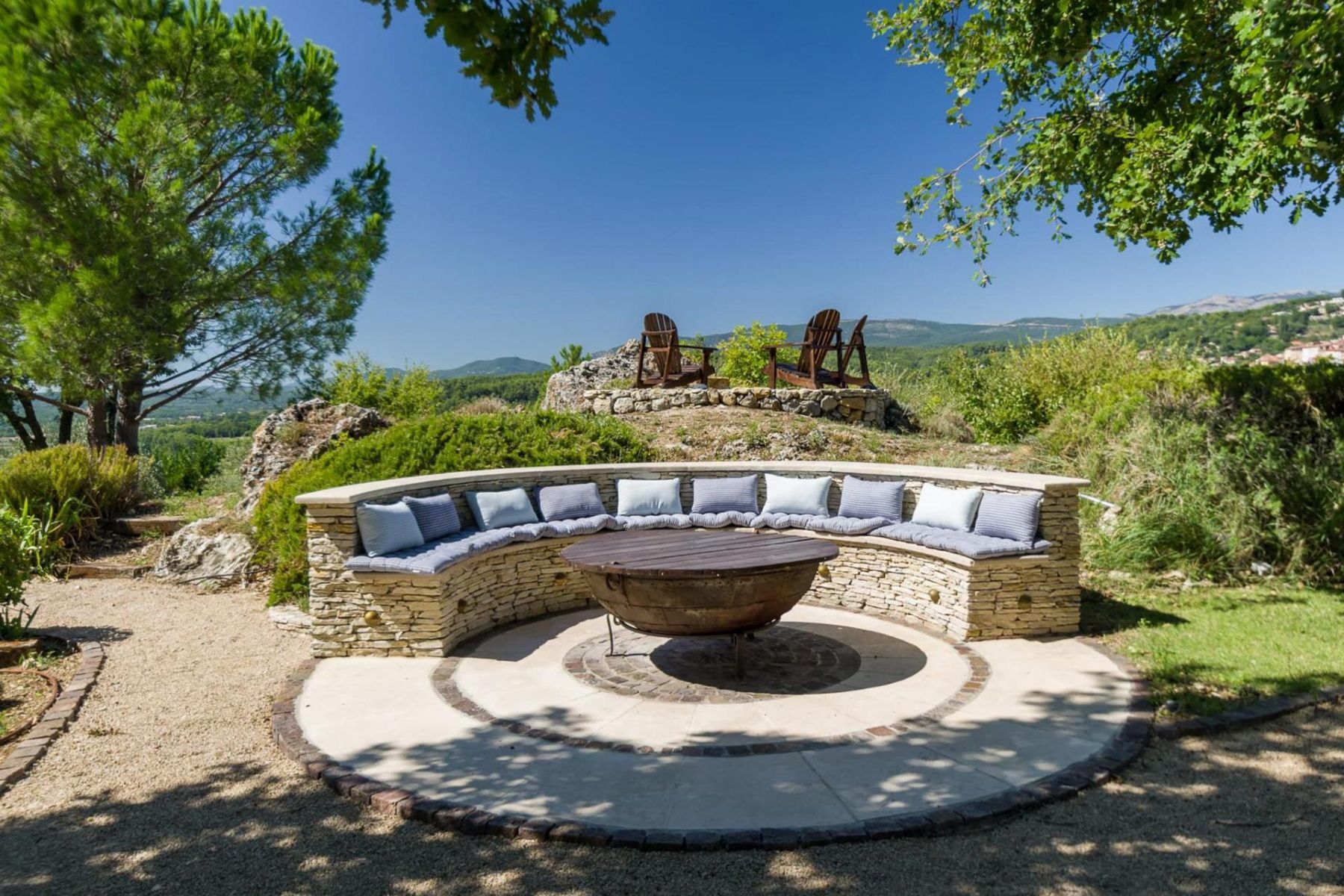 Bastide des Colombes villa photo.