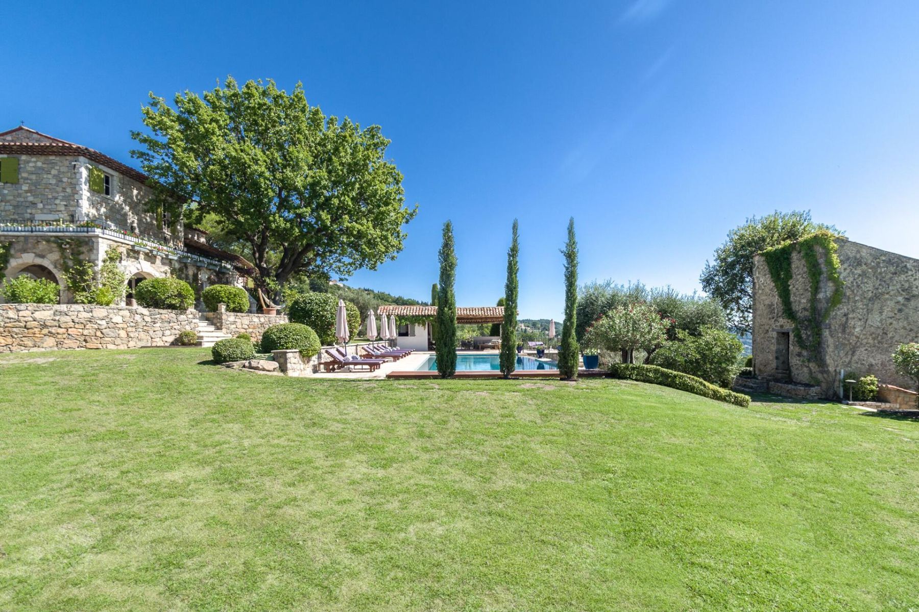 Bastide des Colombes villa photo.