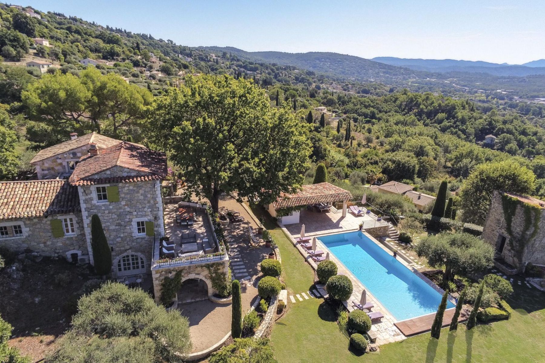 Bastide des Colombes villa photo.