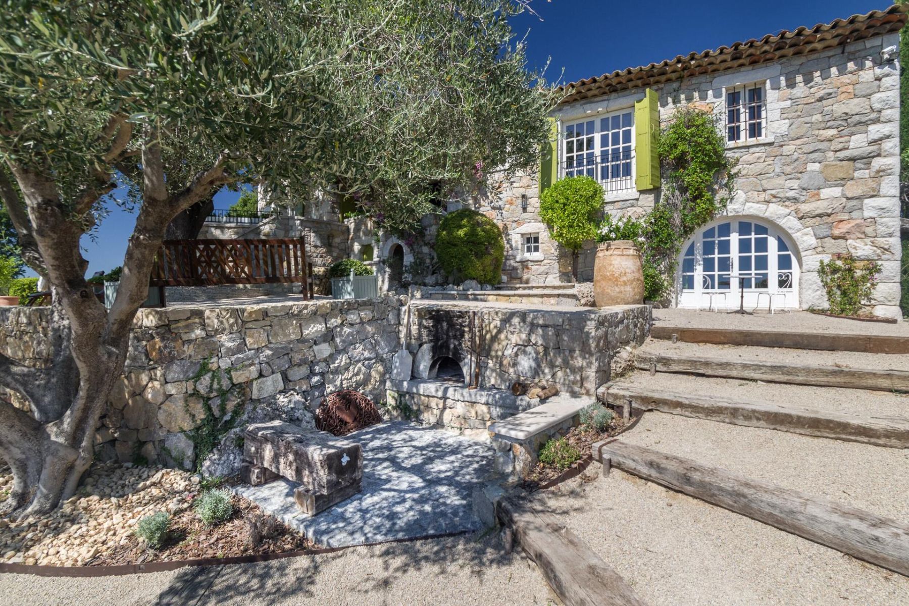 Bastide des Colombes villa photo.