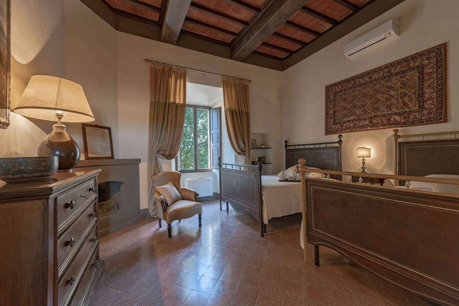 Cardinale villa photo.