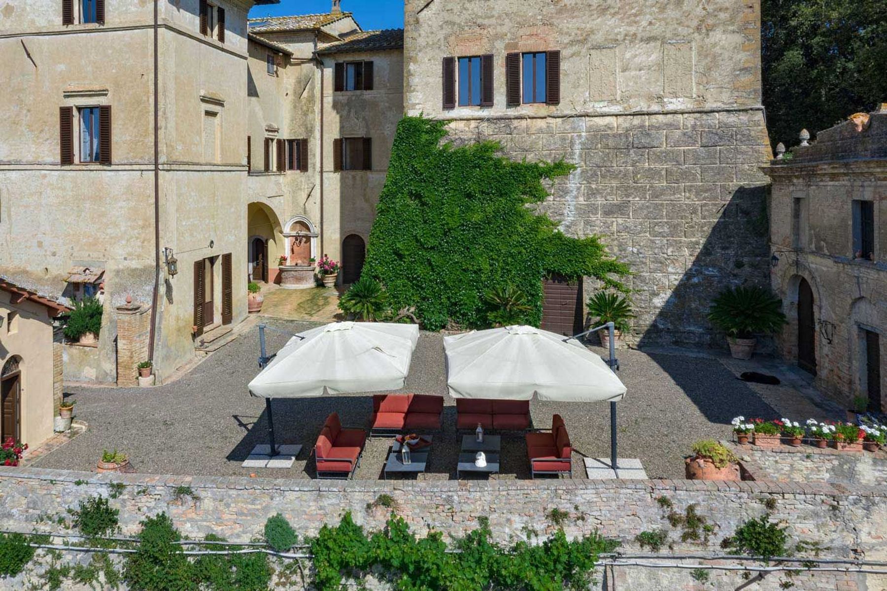 Cardinale villa photo.