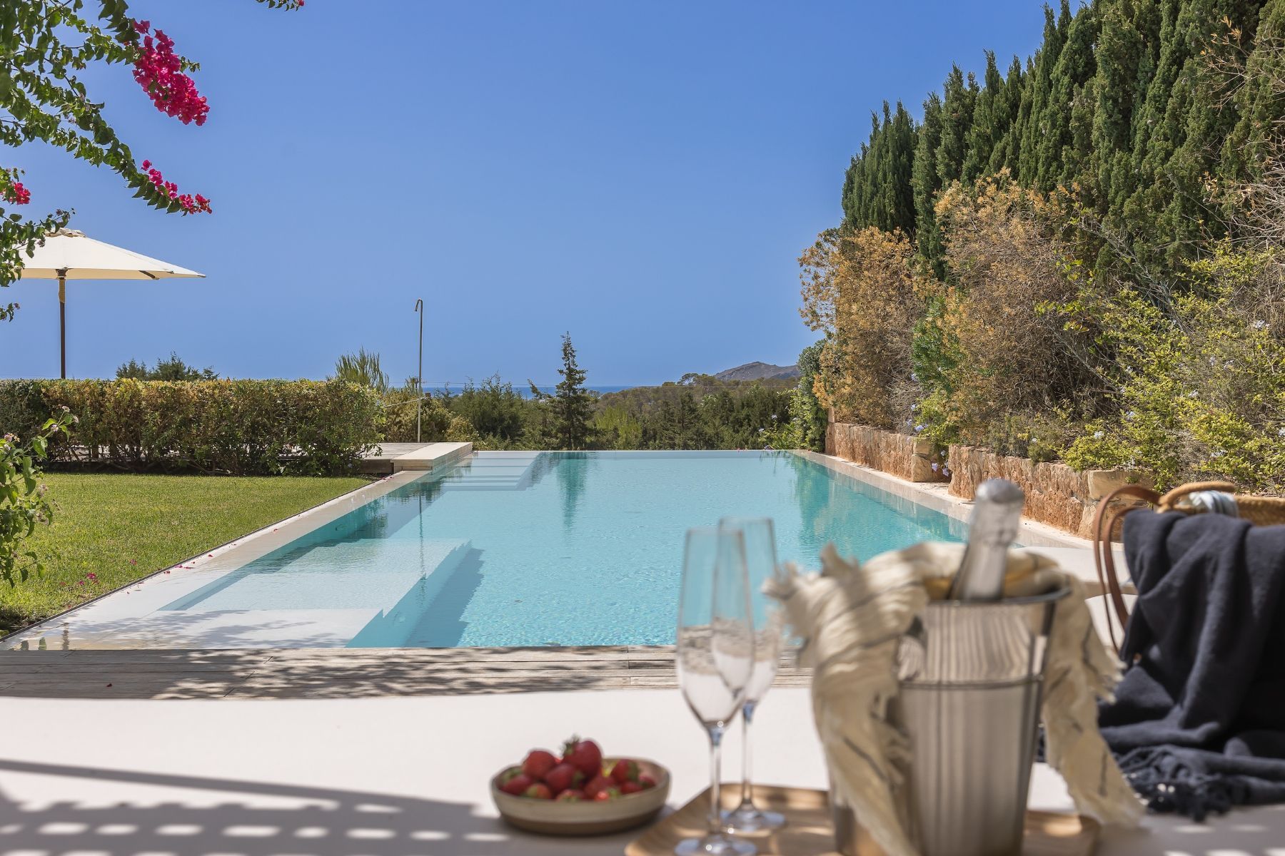 Cala Conta Dream villa photo.