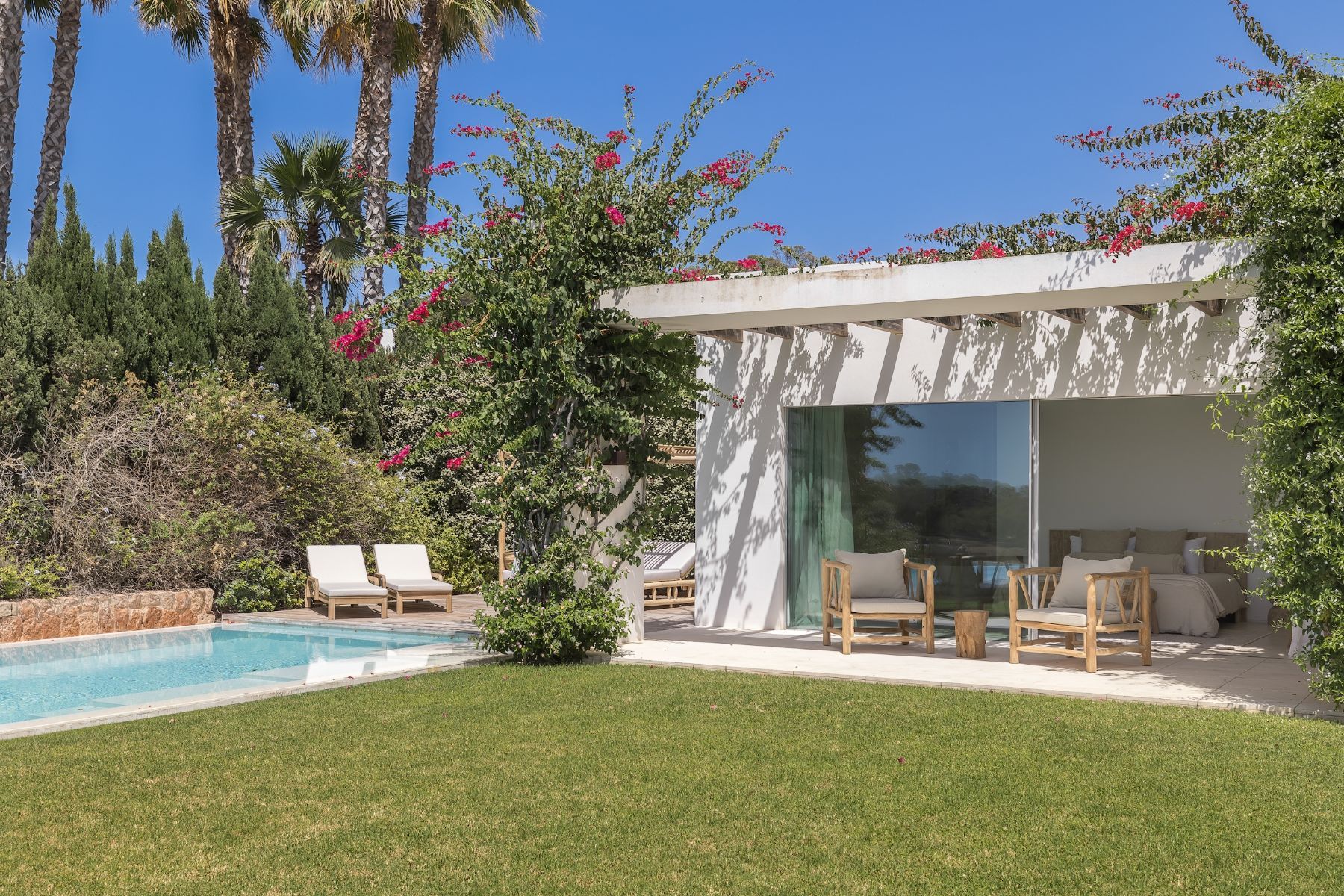 Cala Conta Dream villa photo.