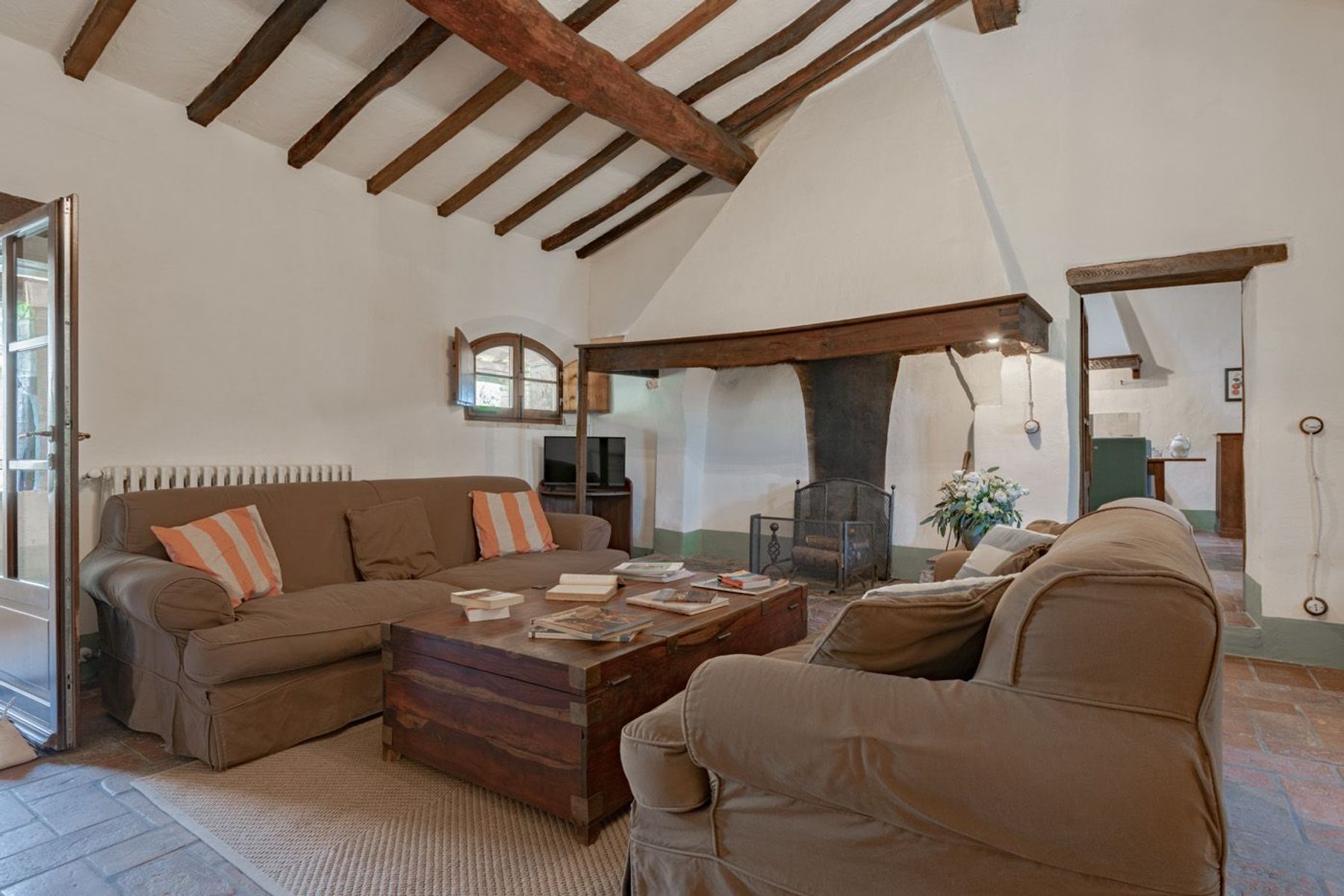 Rovea villa photo.