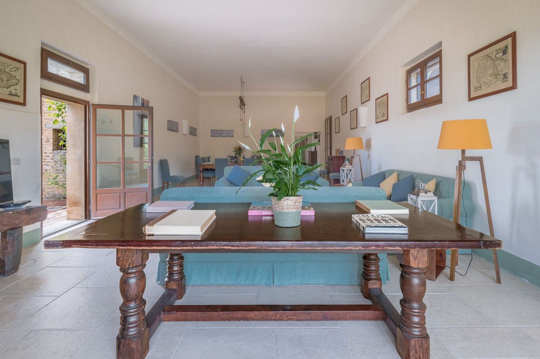Rovea villa photo.