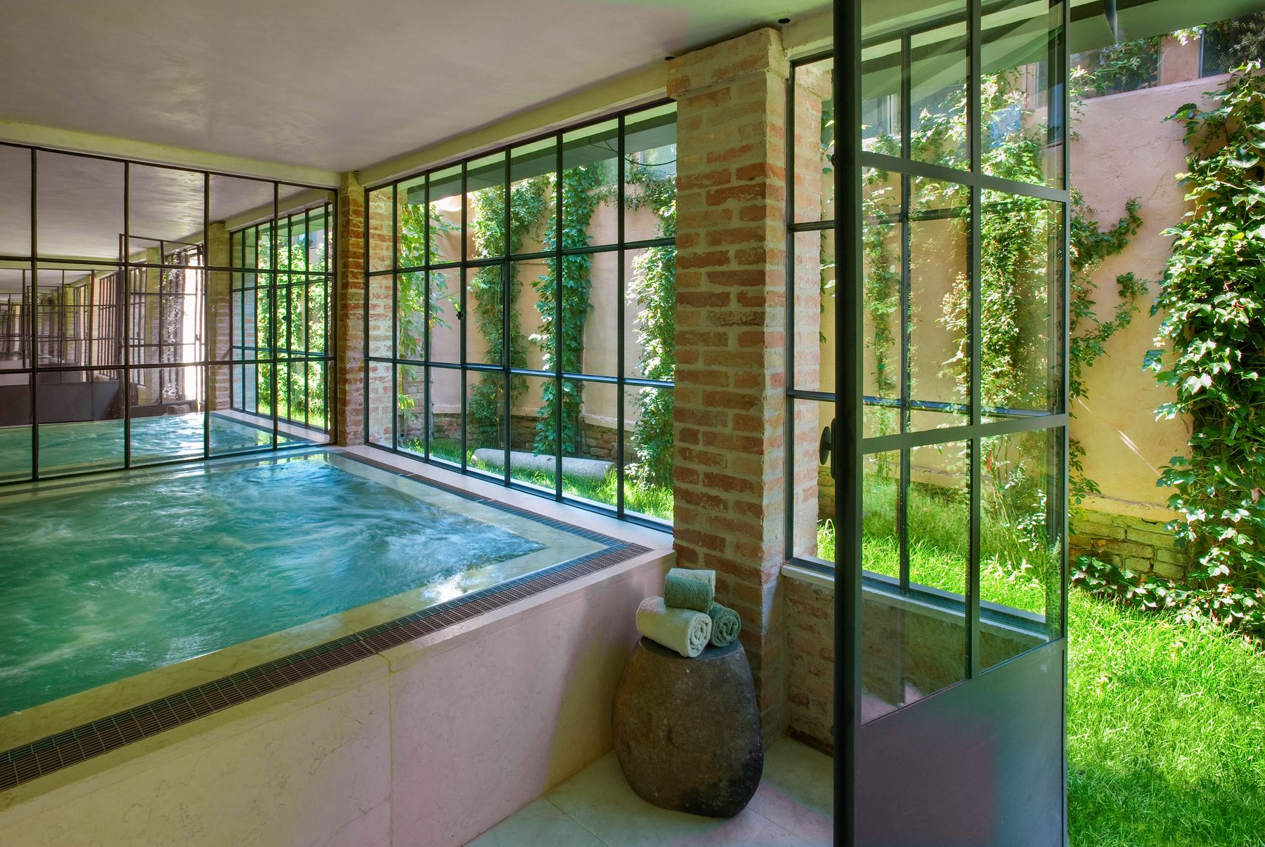 Jacuzzi