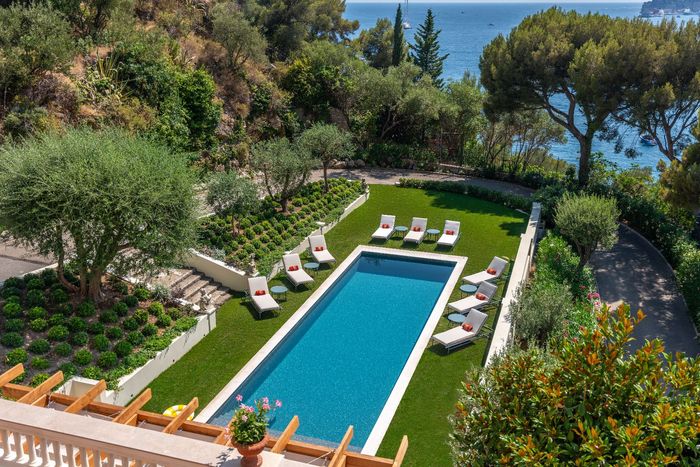 Luxury Villas in France | Private Pool and Beachfront Rentals