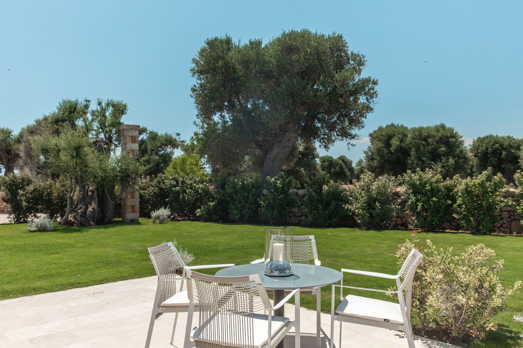Alfresco Dining