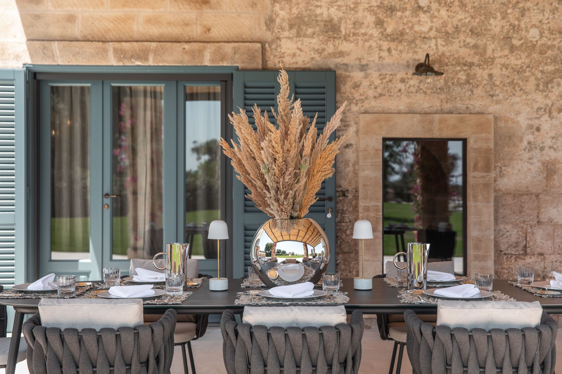 Alfresco Dining
