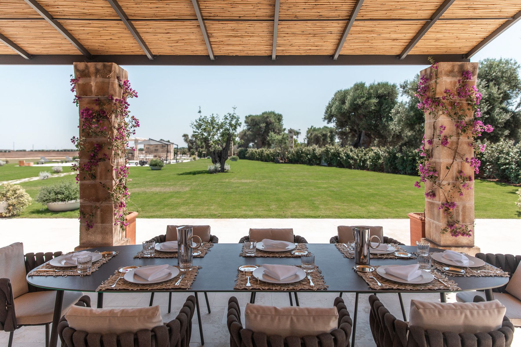 Alfresco Dining