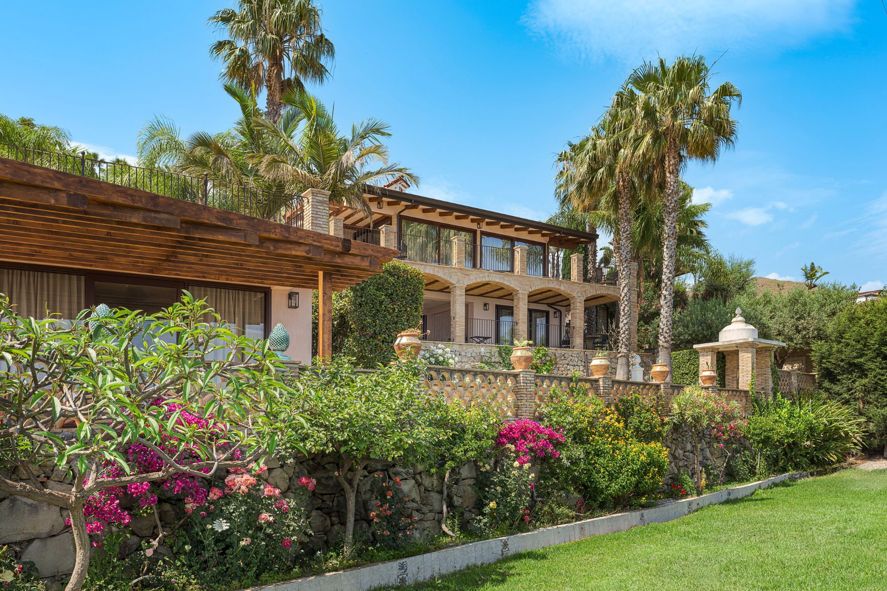 Buena Vista villa photo.