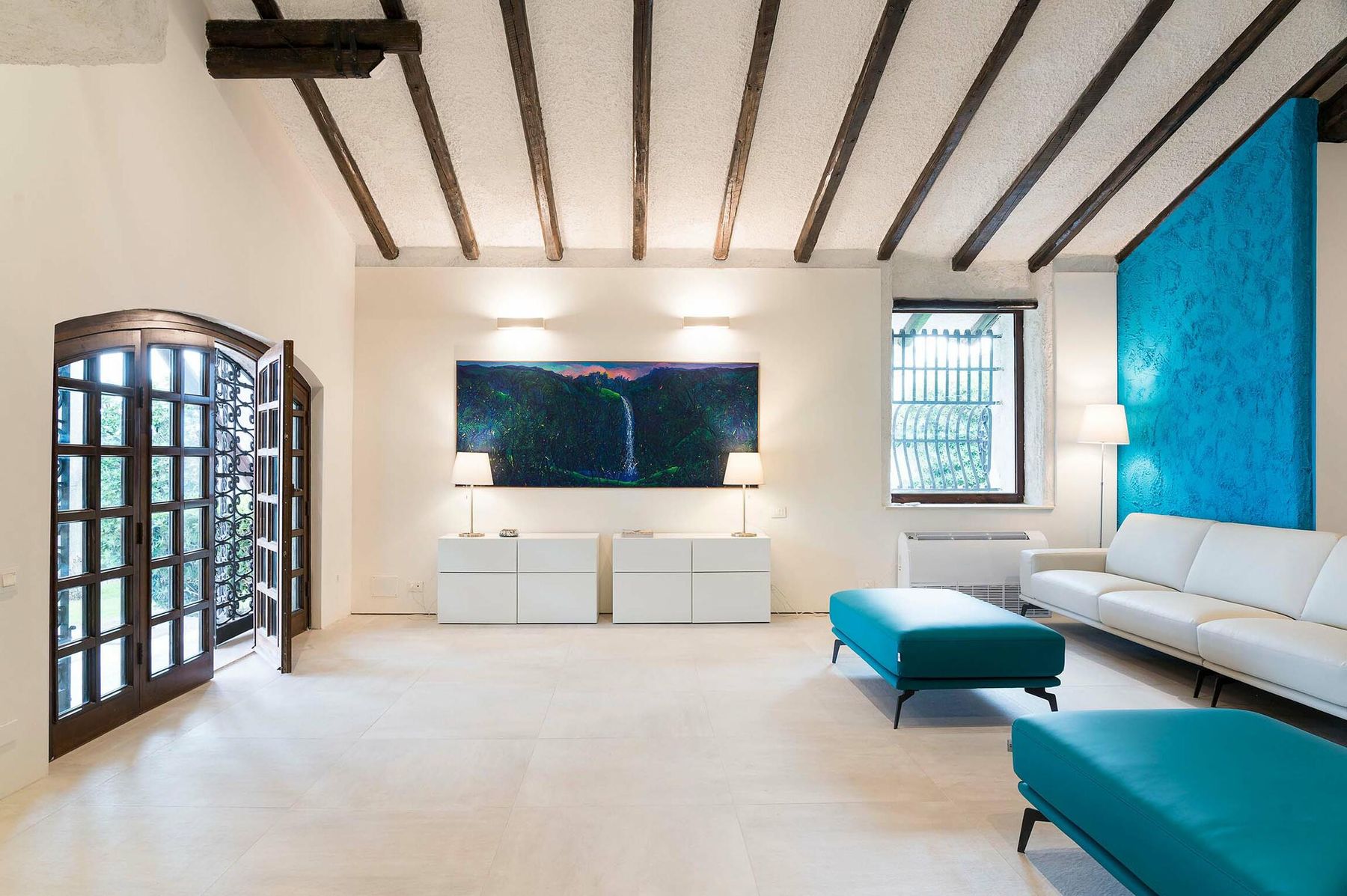 Blue Moon villa photo.