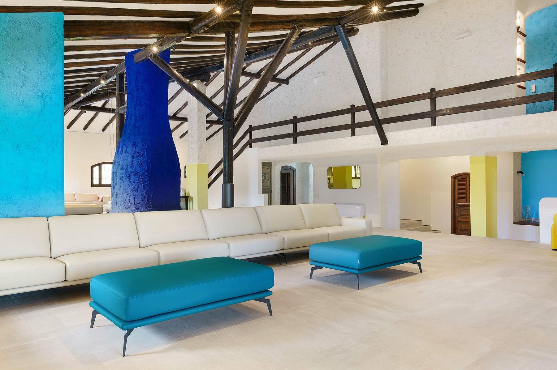 Blue Moon villa photo.