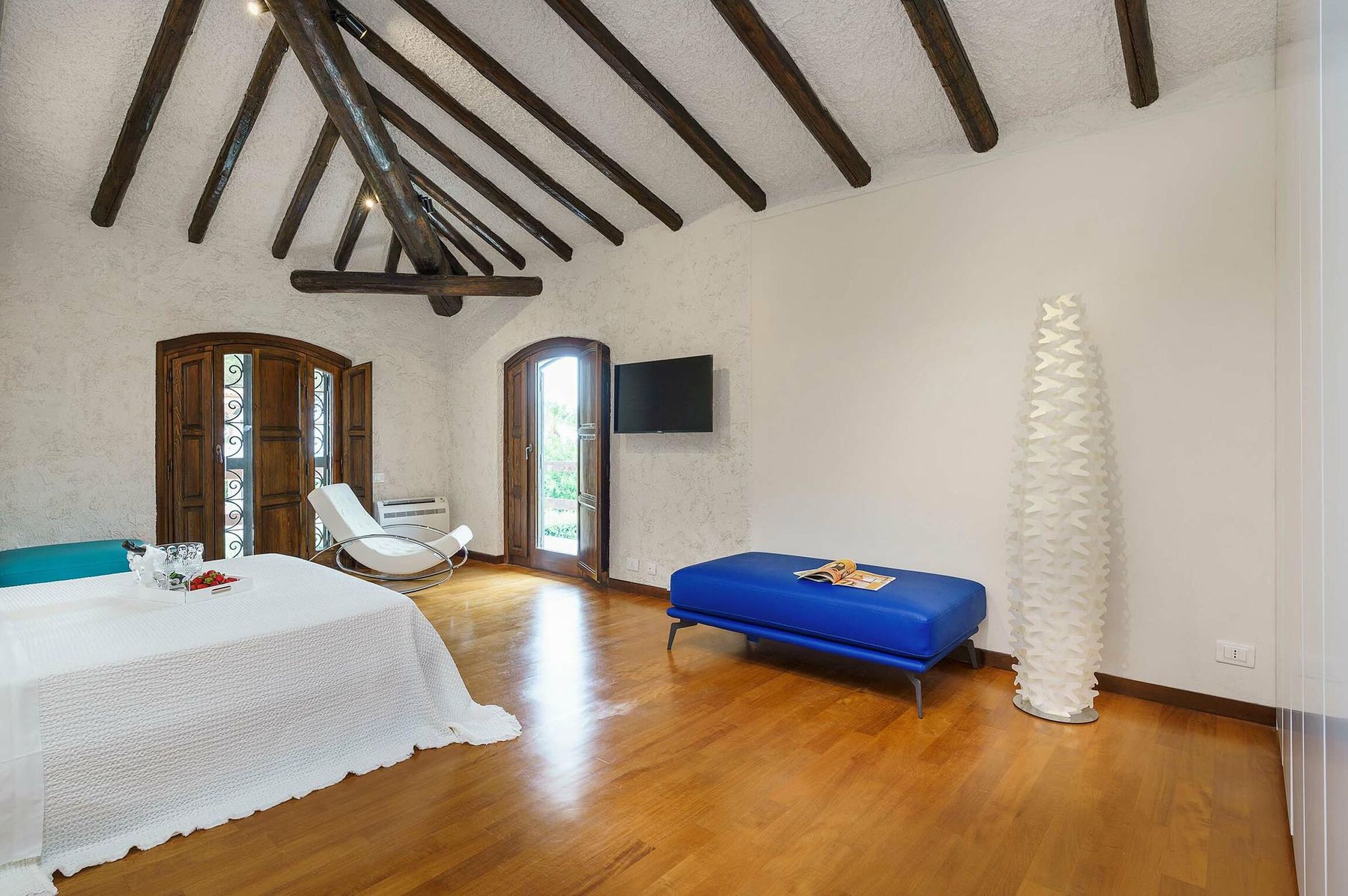 Blue Moon villa photo.