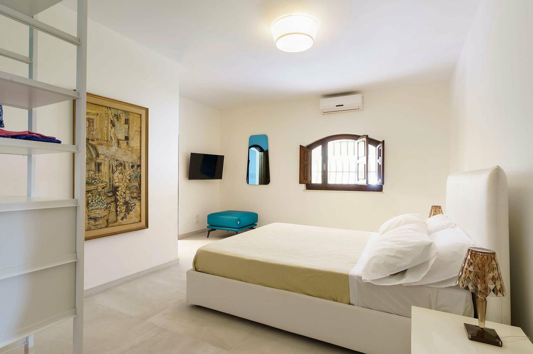 Blue Moon villa photo.