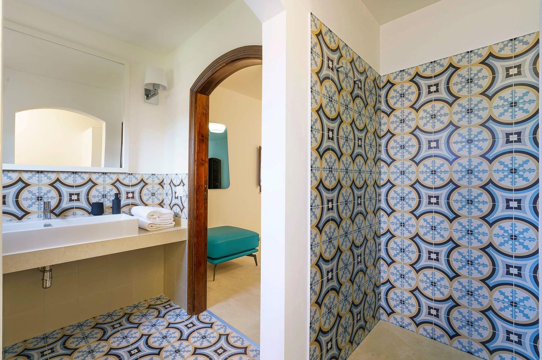 Blue Moon villa photo.