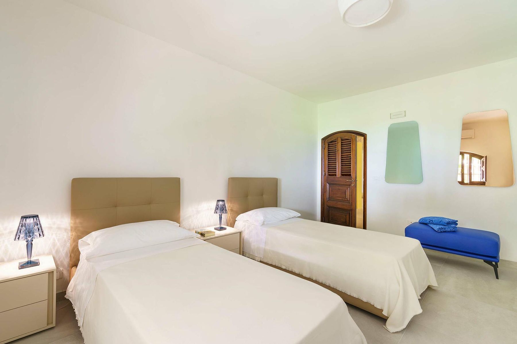 Blue Moon villa photo.