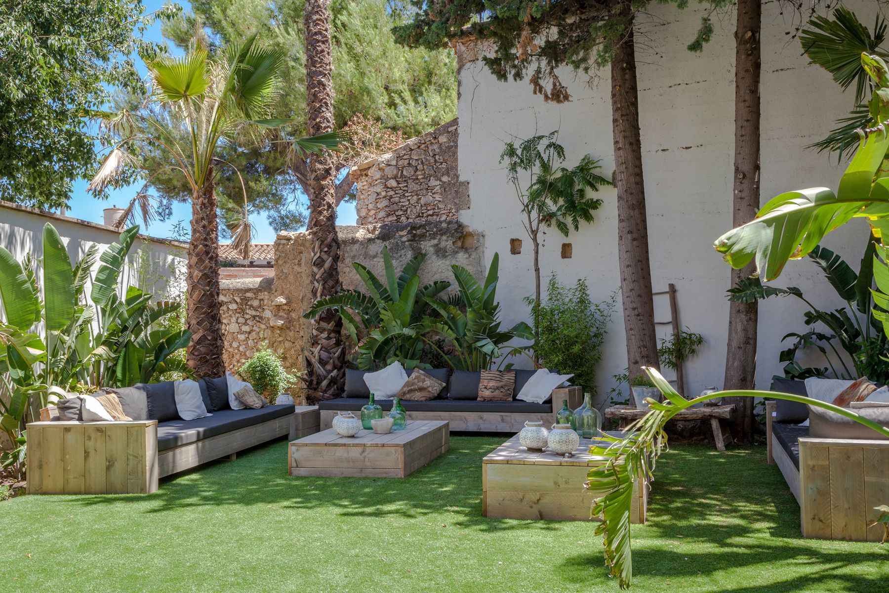 Masia Victoria villa photo.