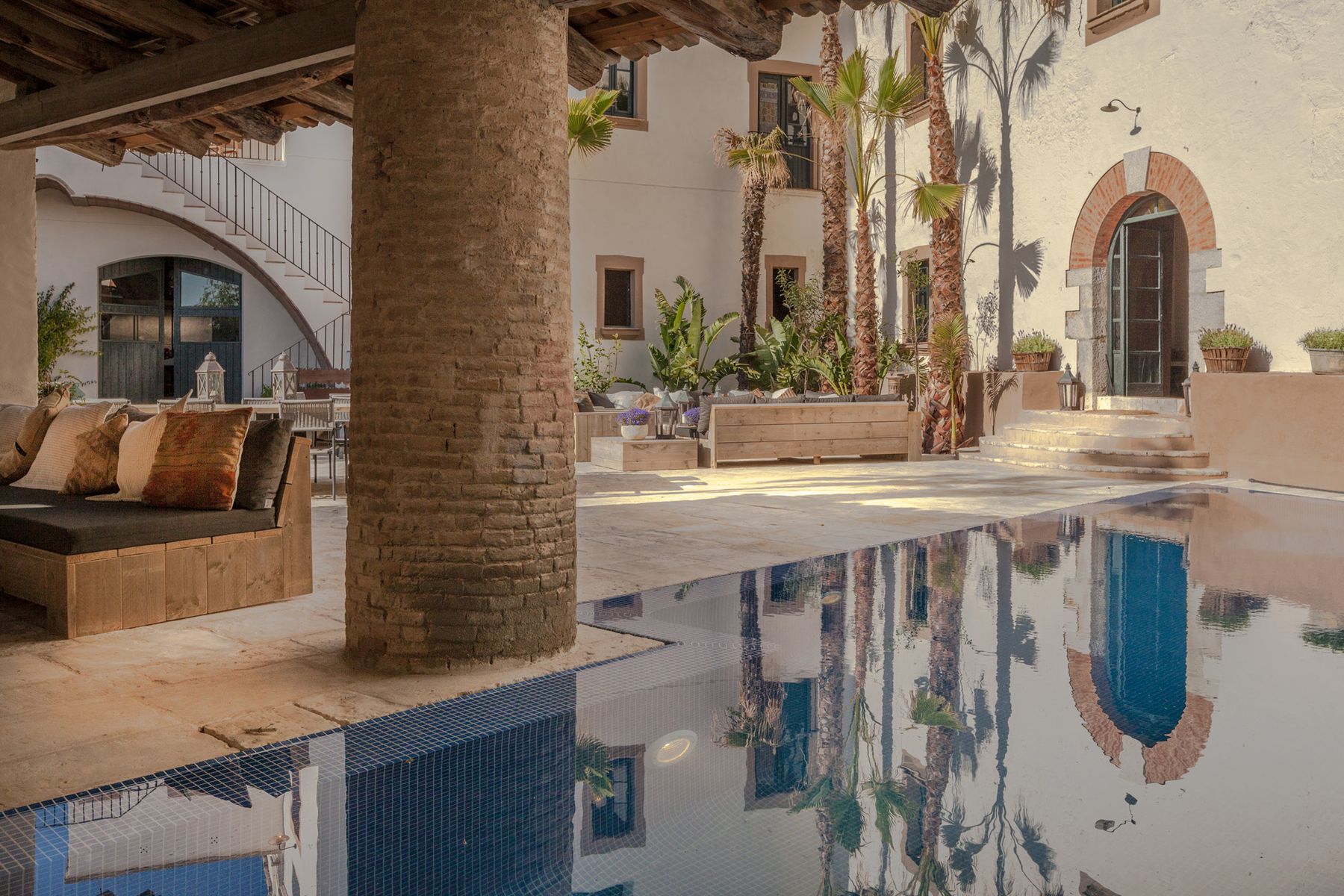 Masia Victoria villa photo.