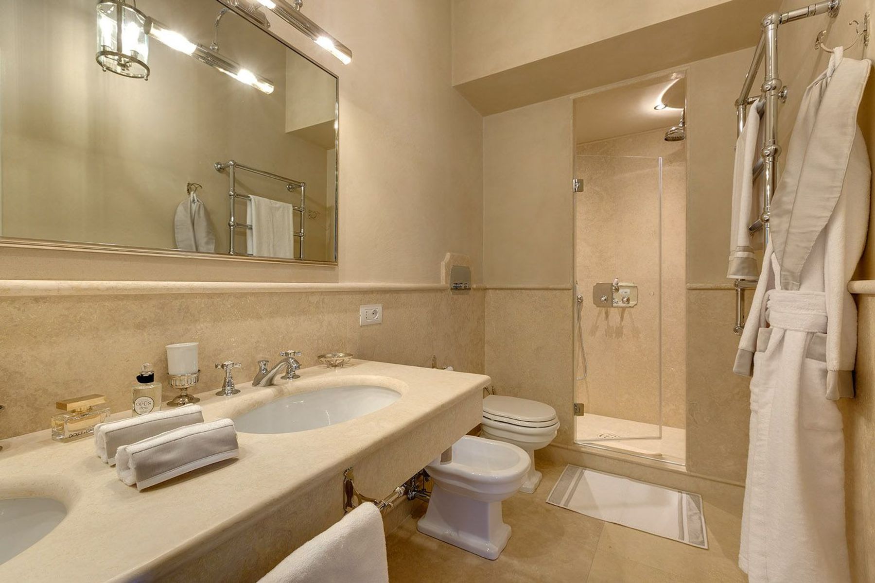 Feronia villa photo.