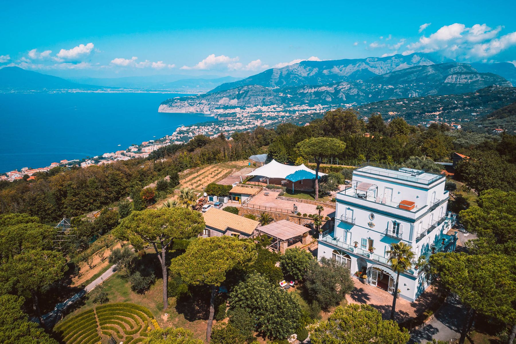 Dodola villa photo.