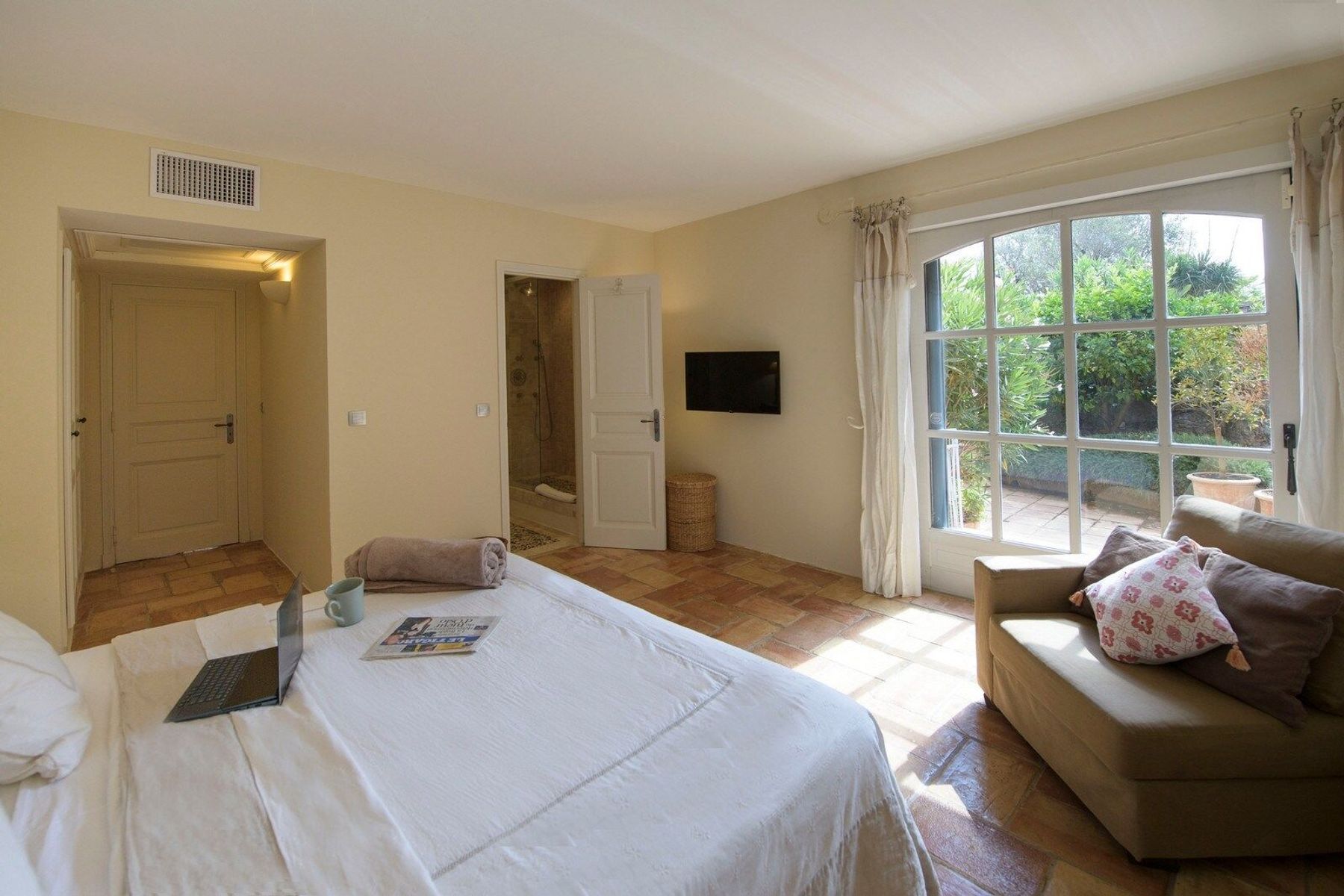 Bastide de la Croix villa photo.
