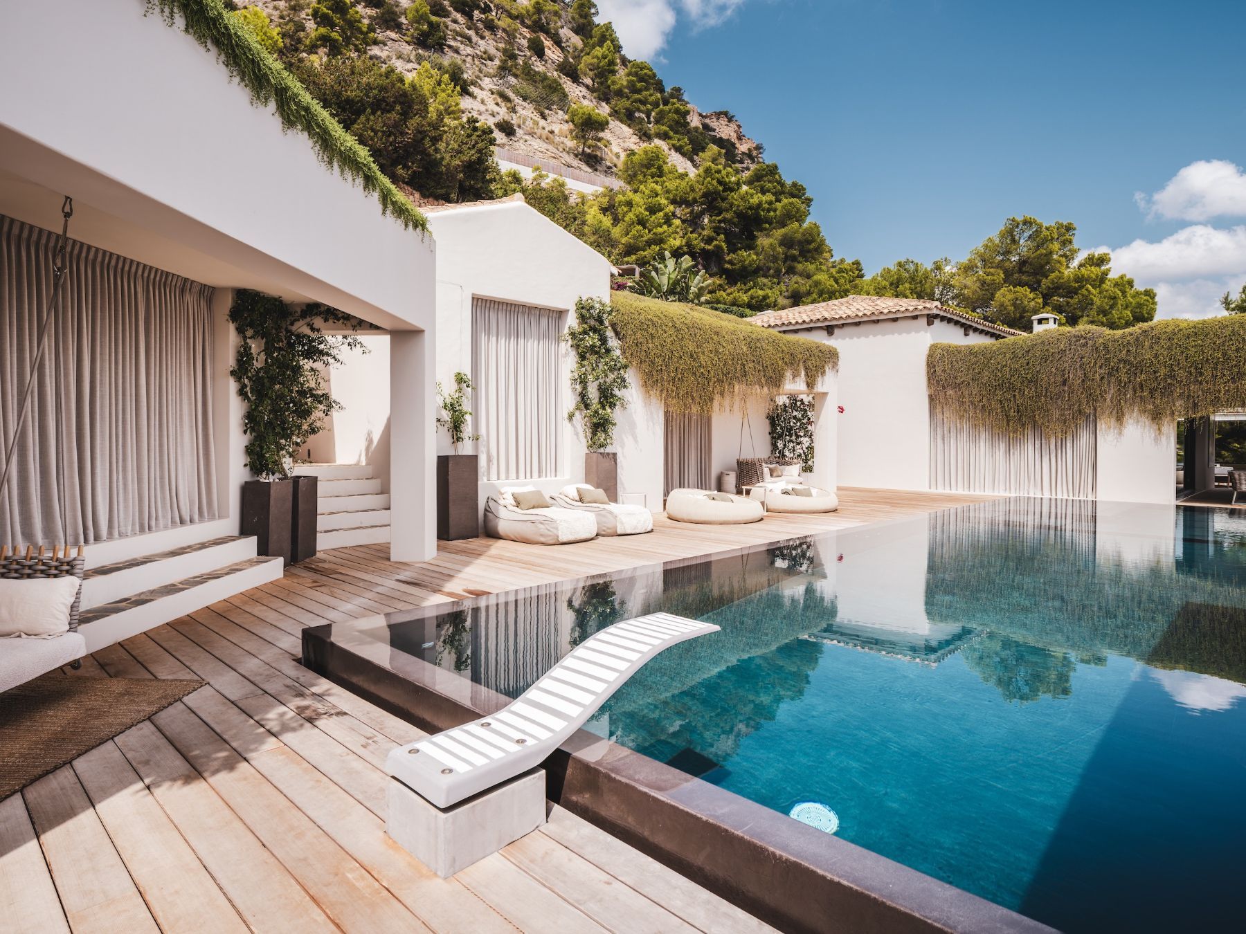 Ocean Paradise villa photo.