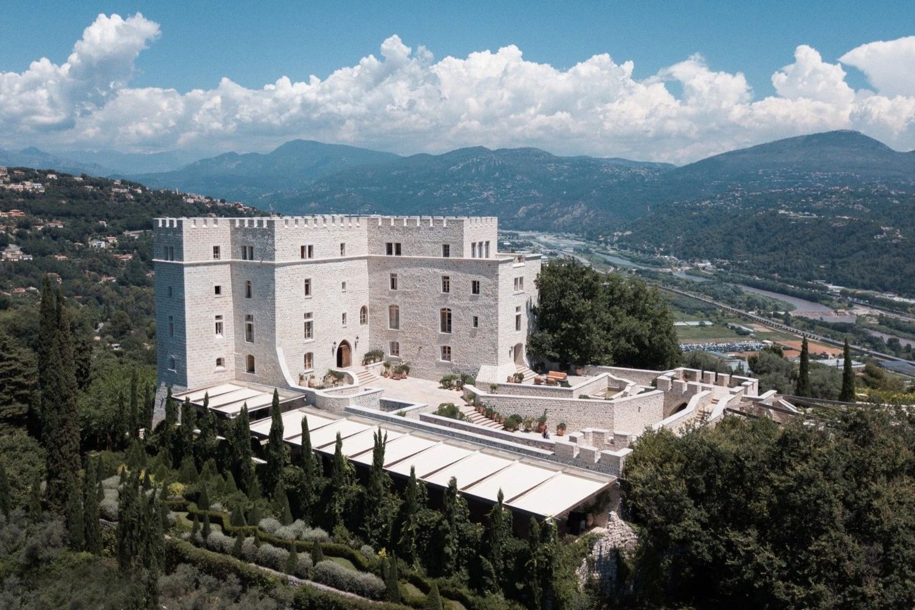 Chateau des Templiers villa photo.