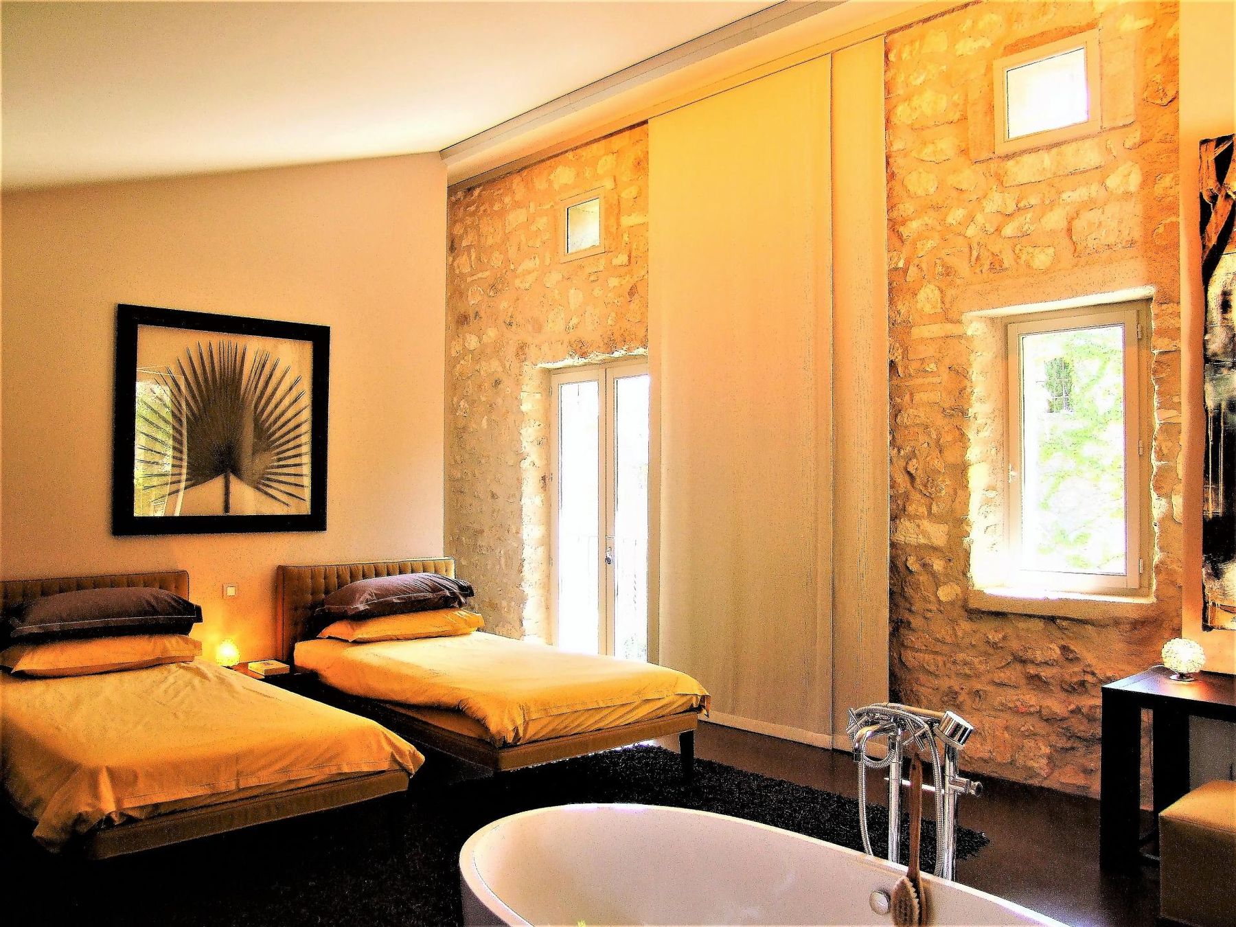 La Demeure des Seigneurs villa photo.