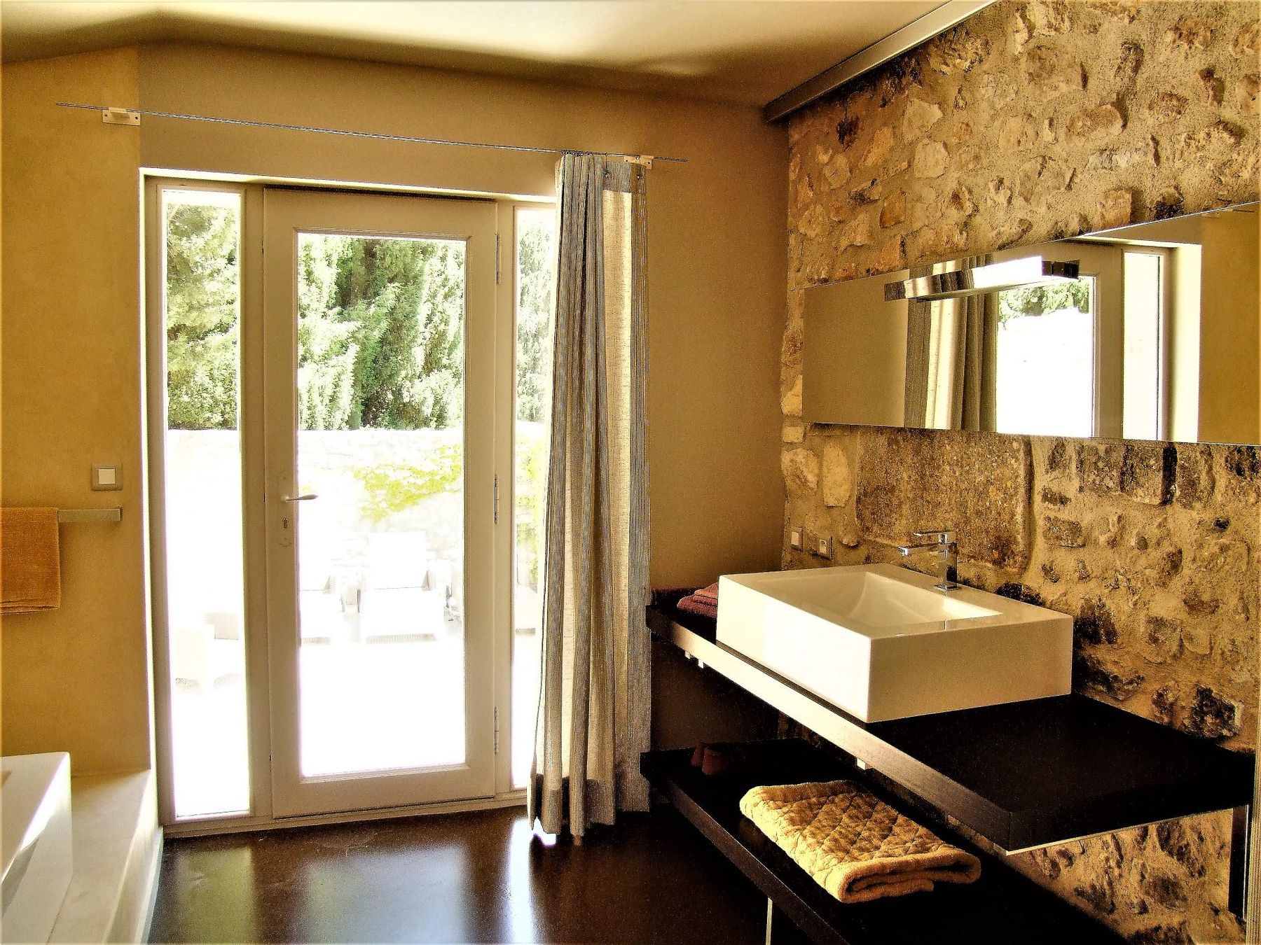 La Demeure des Seigneurs villa photo.