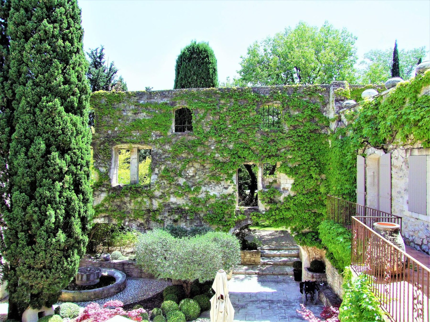 La Demeure des Seigneurs villa photo.