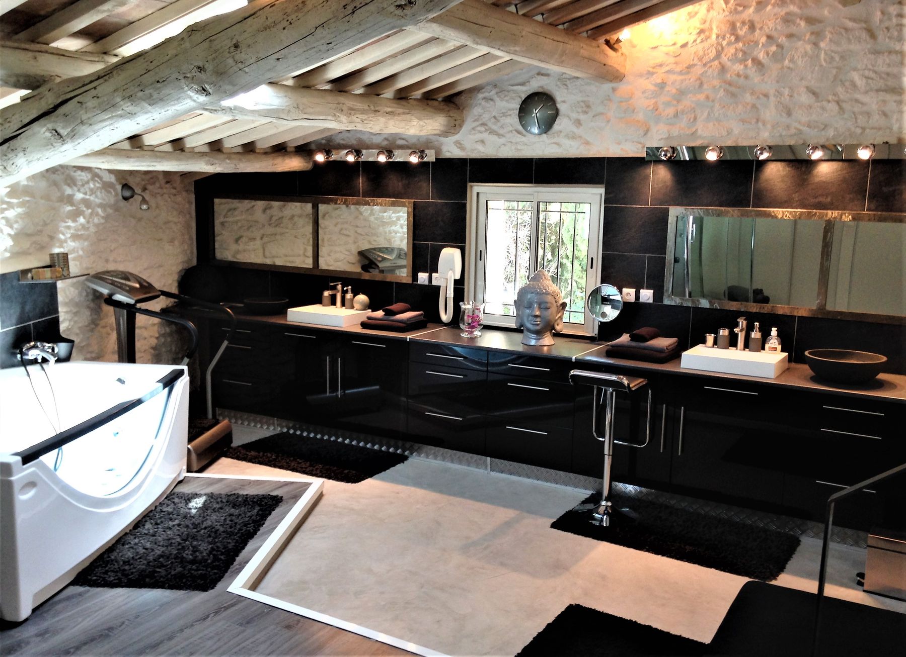 Mas des Grands Espaces villa photo.