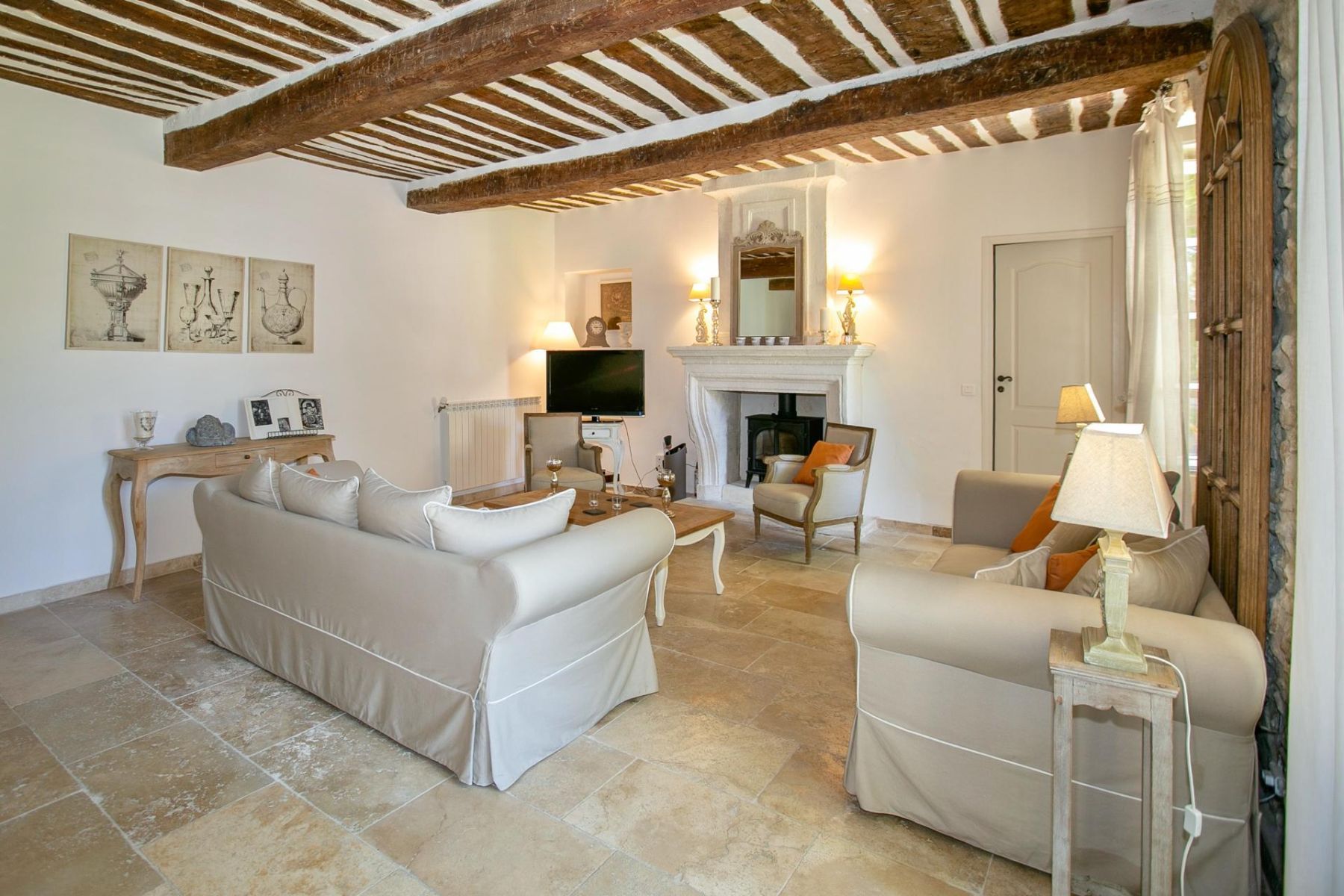 Mas du Soleil villa photo.